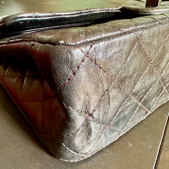 Chanel 2.55 Reissue Flap Bag - Picture 5 of 16